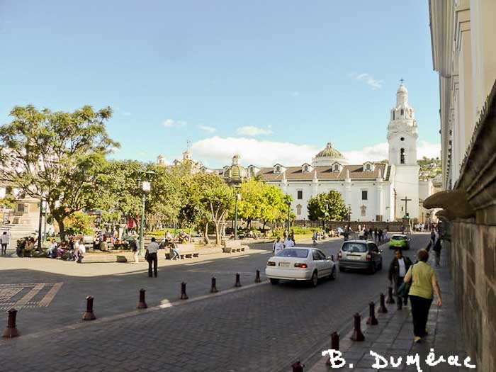 Quito -Place de la Independancia