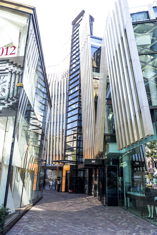 Aoyama 2